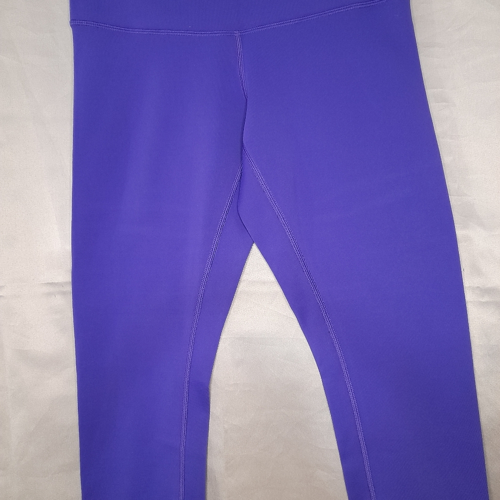 Luluemon athetica/ Size 8/ Purple